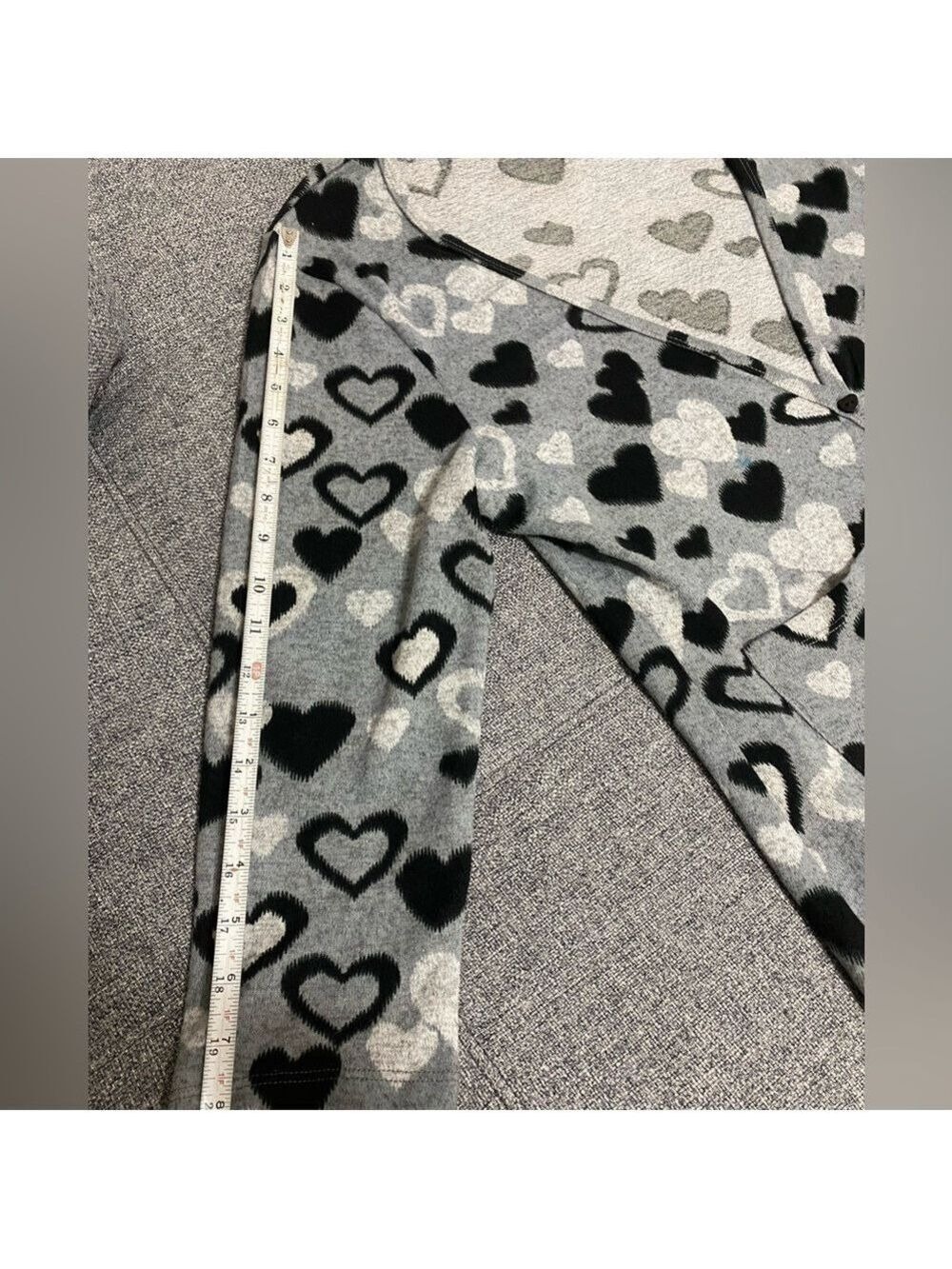 DILI for your apparel Cardigan platonic heart print M/L gray and black - Picture 7 of 9